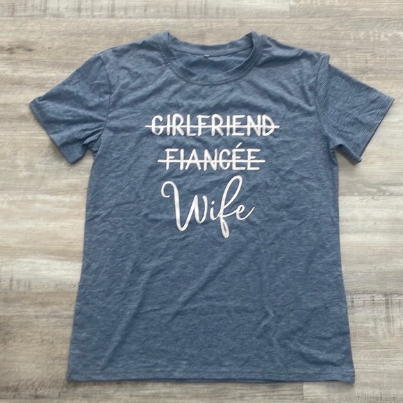 Graphic T-Shirt - Picture 1 of 2